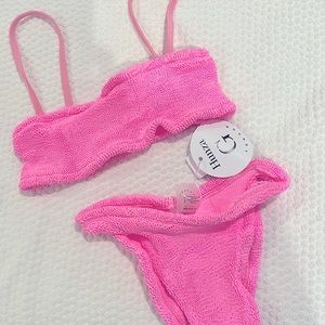 Never worn Hunza G Gigi bikini with tags, color is bubblegum.